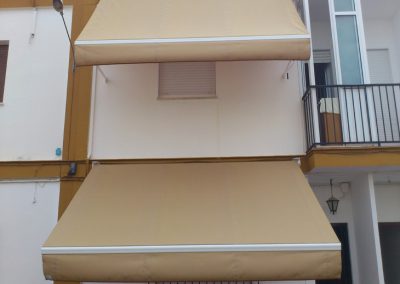 Toldo brazo recto